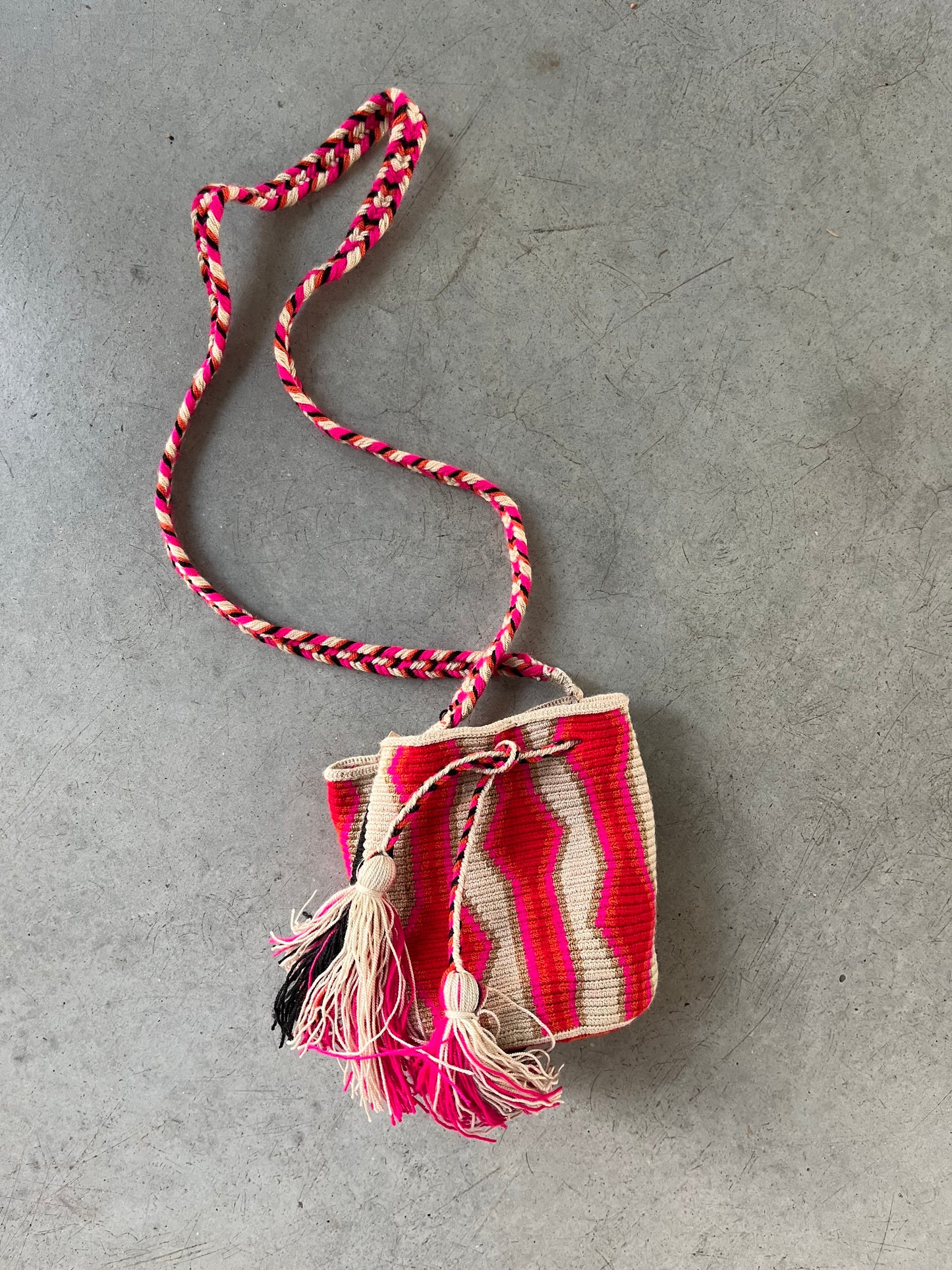 Mochilla Wayuu - MINI fucsia / ecrù