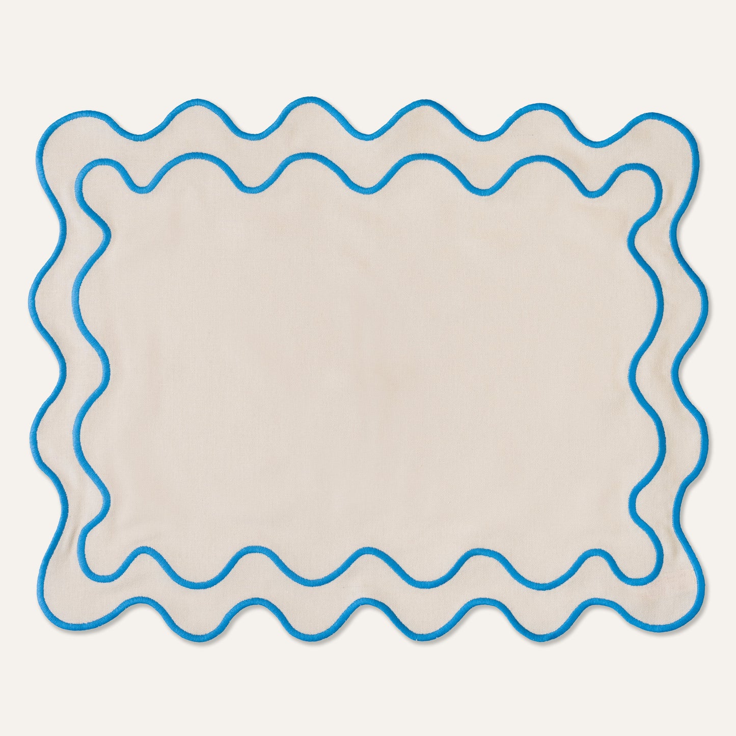 Set 2 Tovagliette in stoffa Beige con ricamo Azzurro - "Wavy" Beige